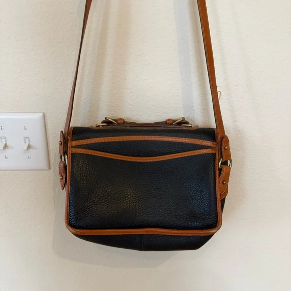 Vintage Dooney & Bourke Purse - Picture 3 of 4